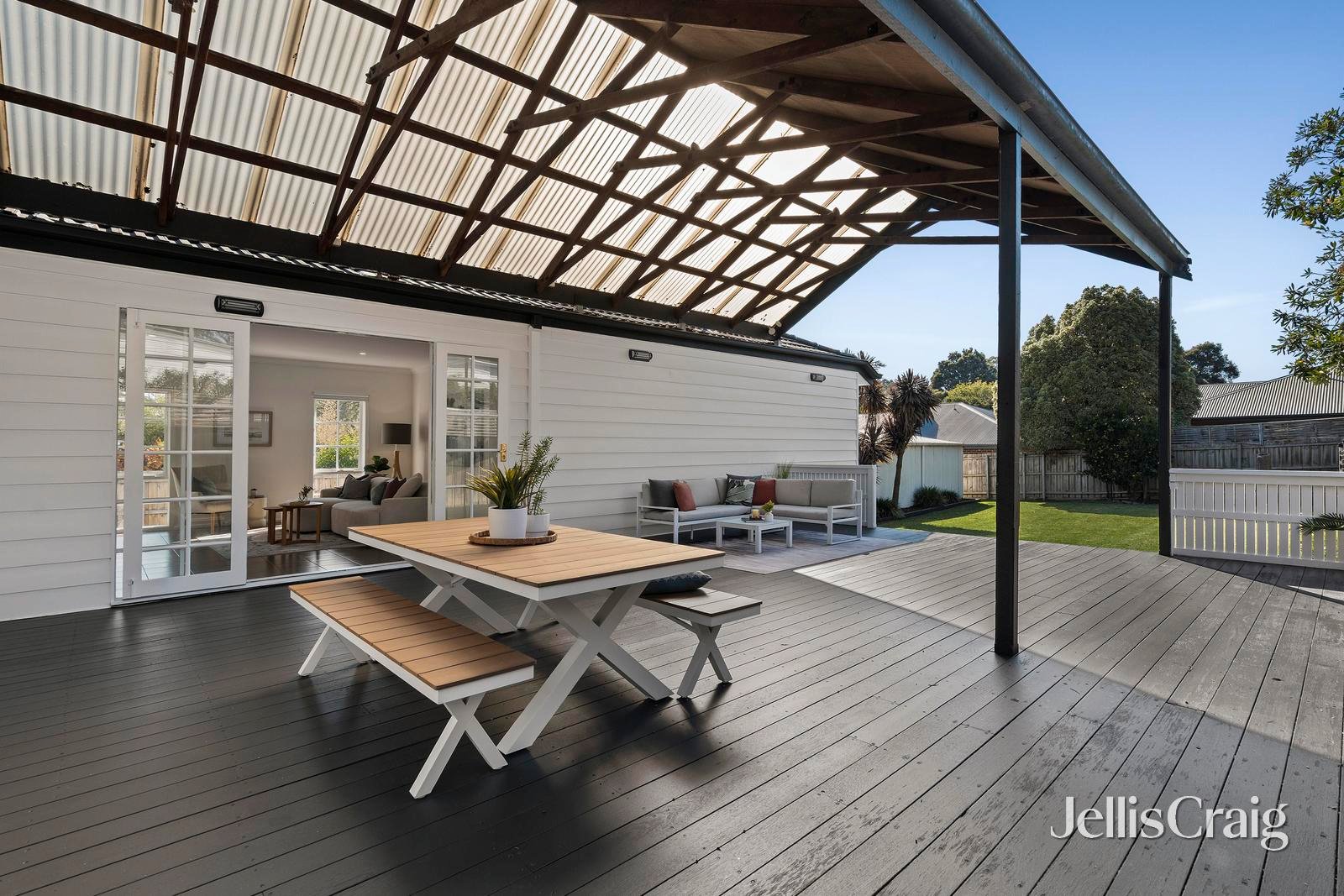 22 Lionel Crescent, Croydon image 9