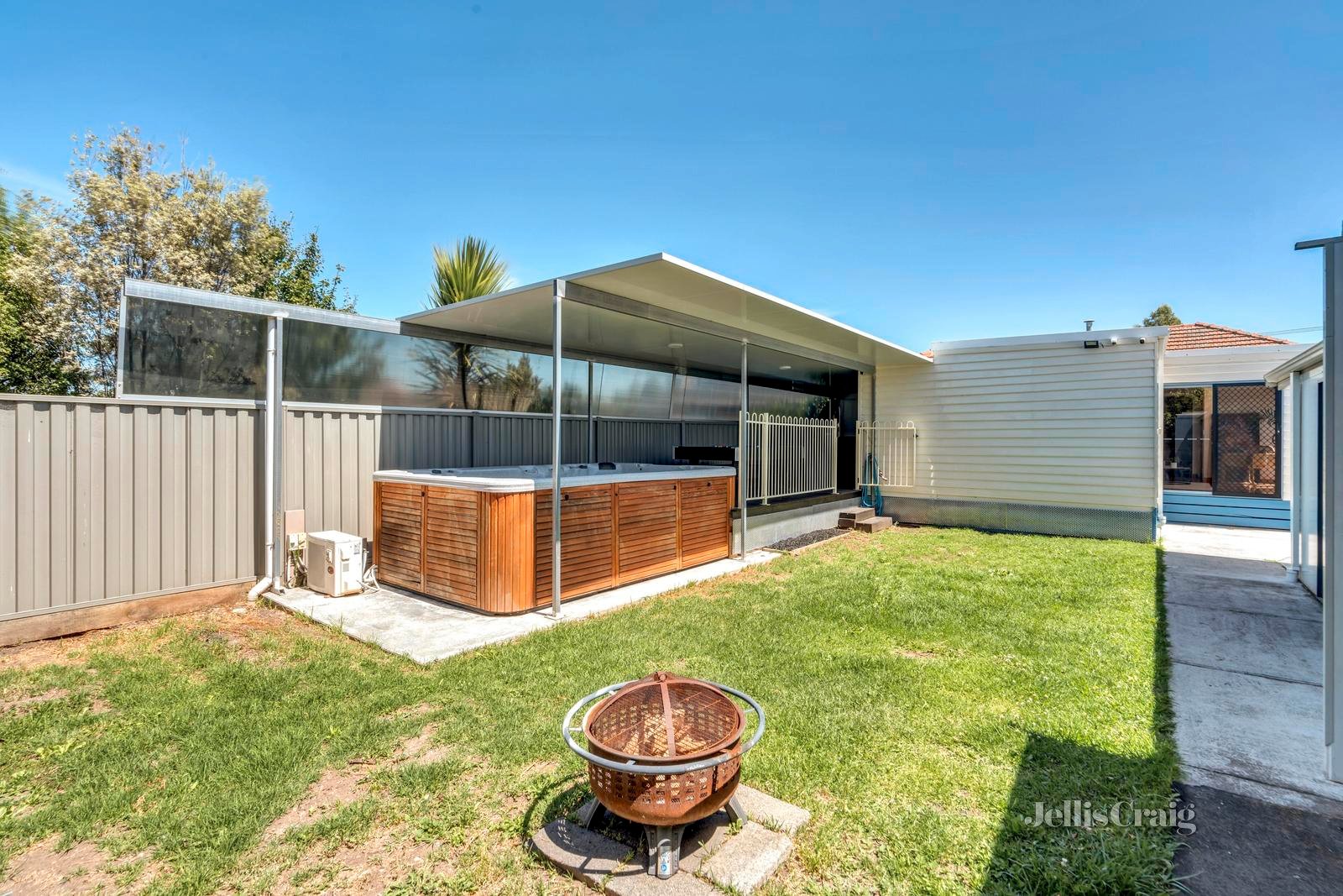 22 Lockley Street, Hadfield image 11