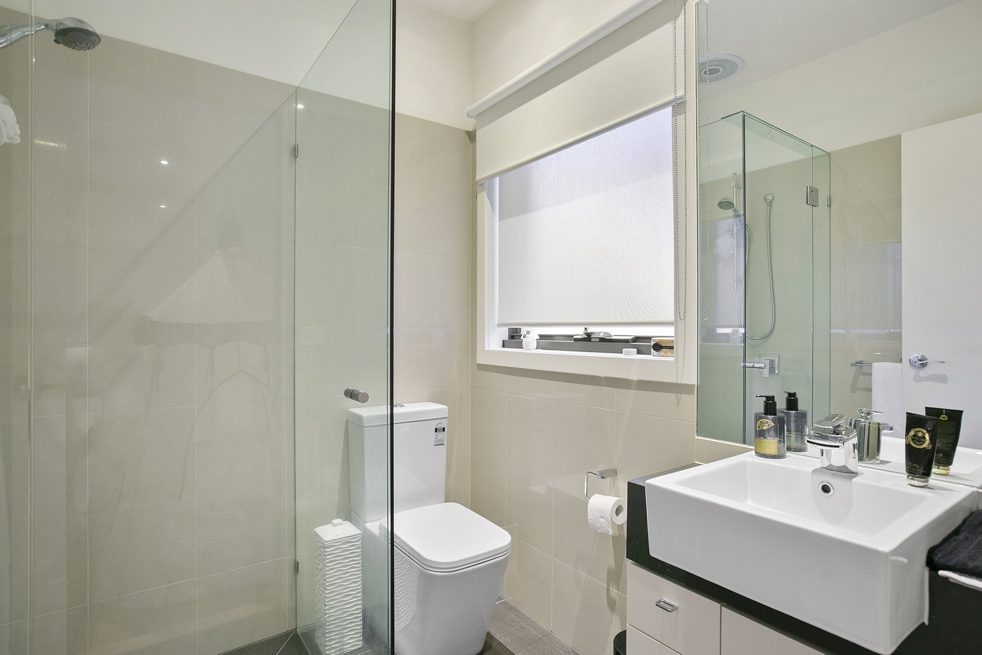 Property Gallery Thumbnail 16