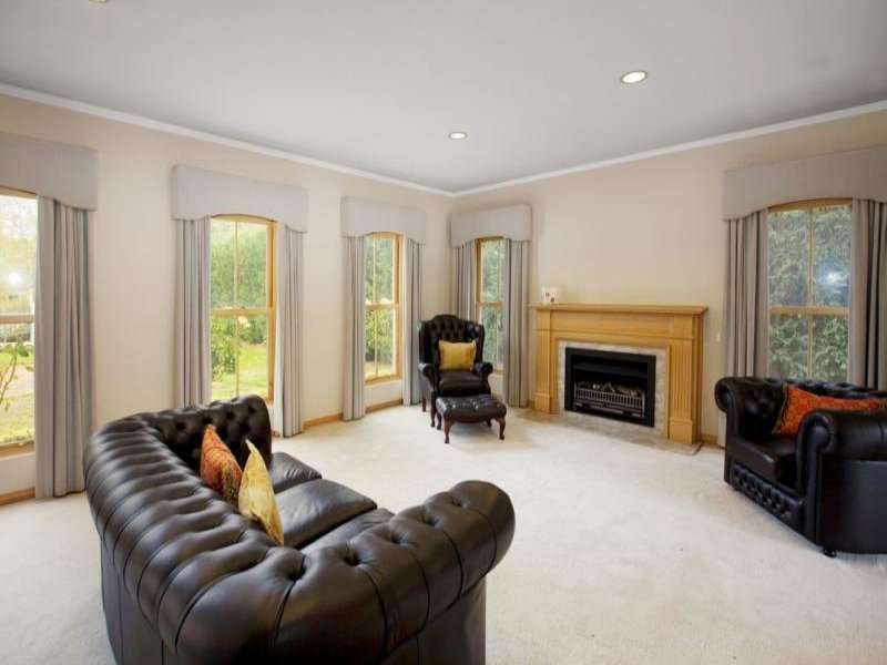 22 Mangarra Road, Canterbury image 3