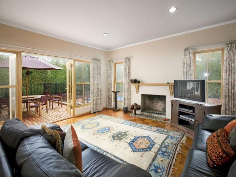 22 Mangarra Road, Canterbury image 5