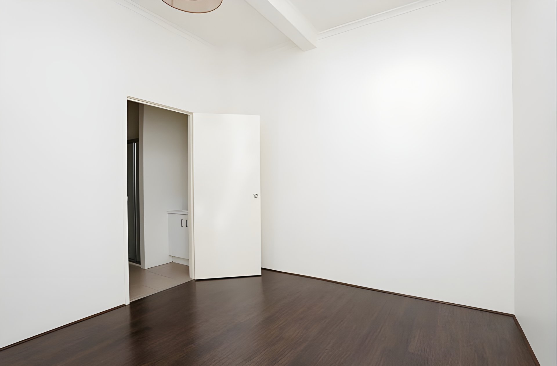 22 Mansion House Lane, West Melbourne image 4