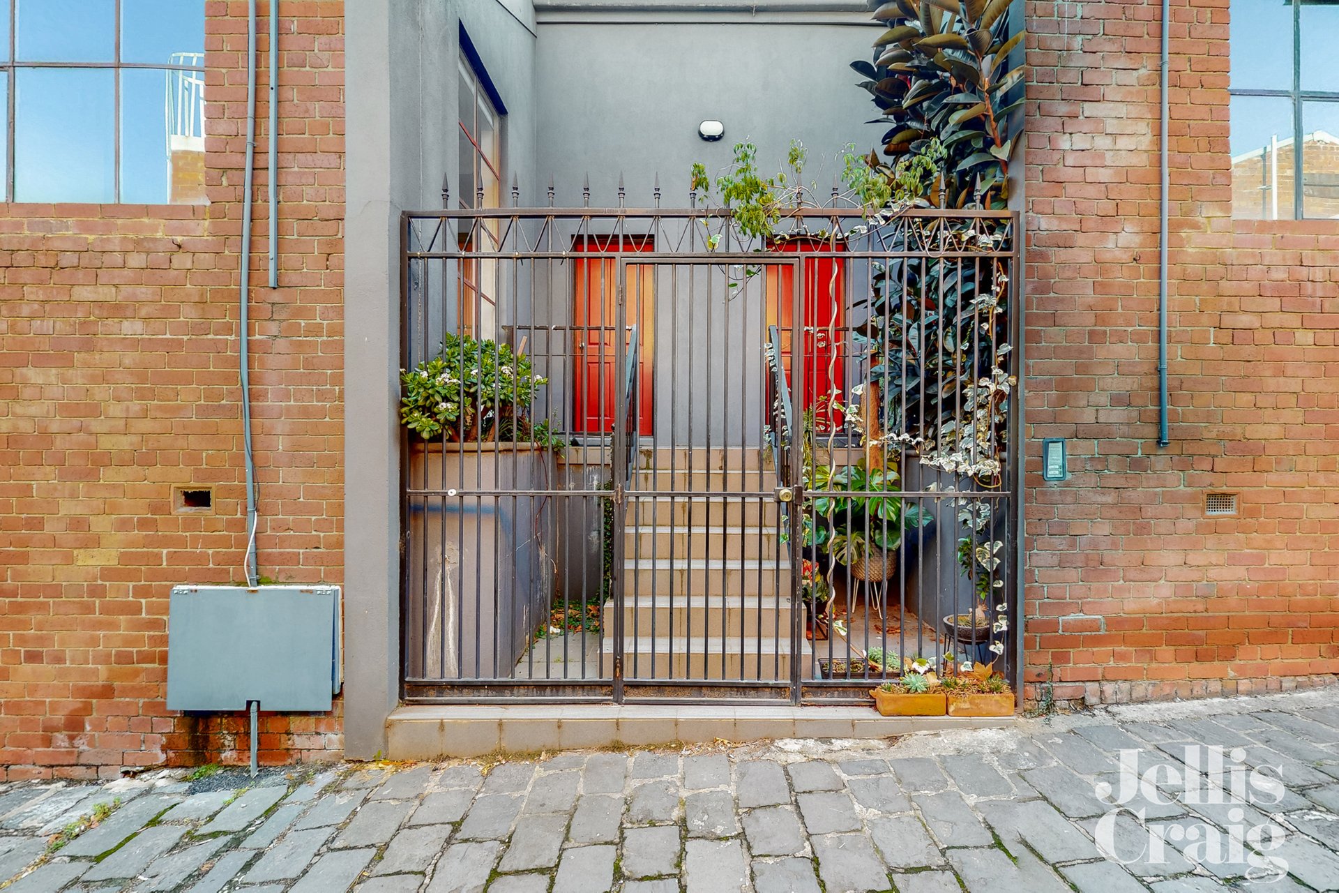 22 Mansion House Lane, West Melbourne image 2