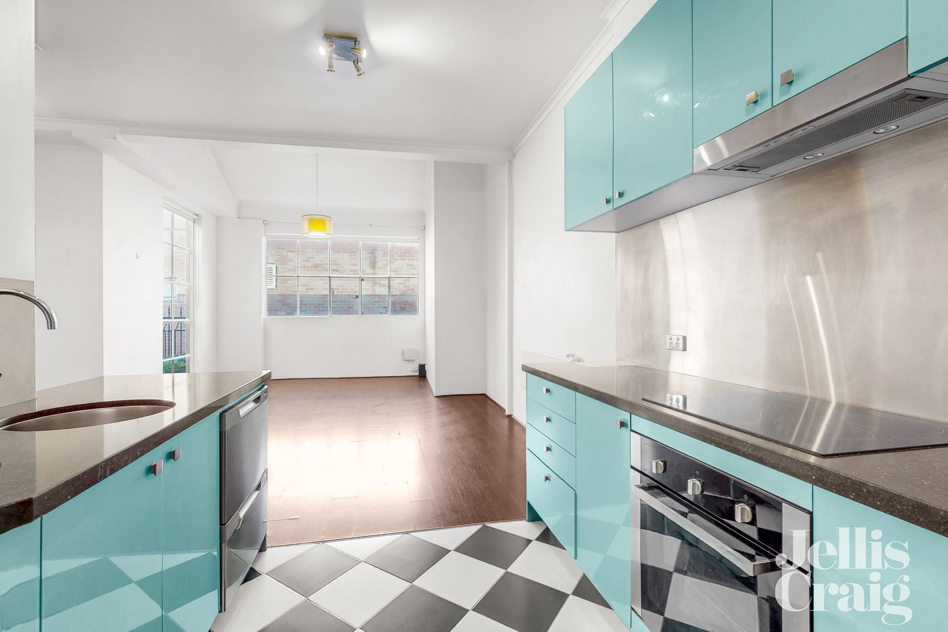 22 Mansion House Lane, West Melbourne image 4