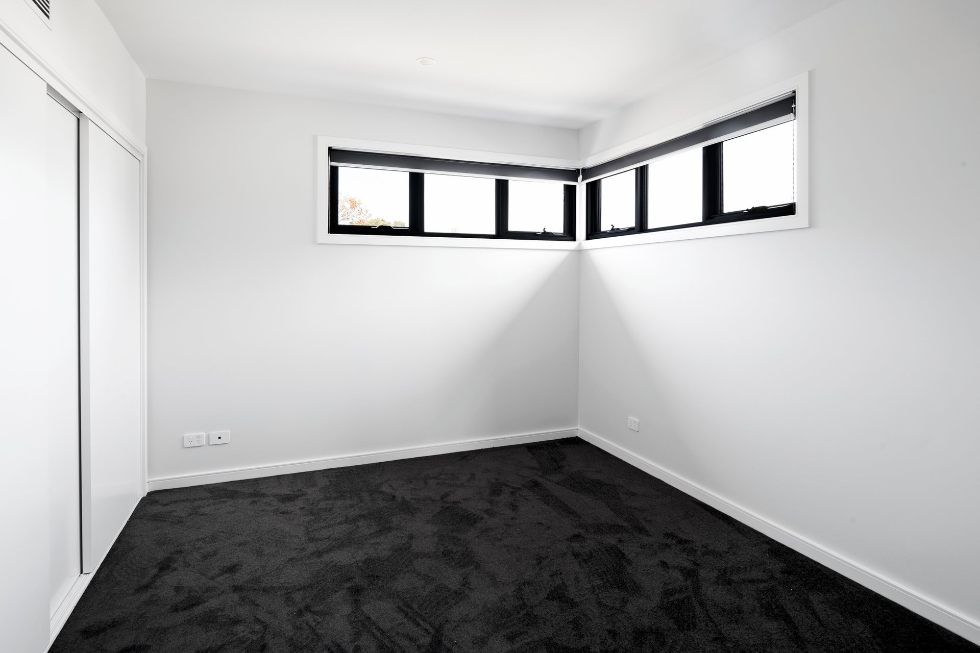 2/2 Maple Court, Heidelberg West image 6