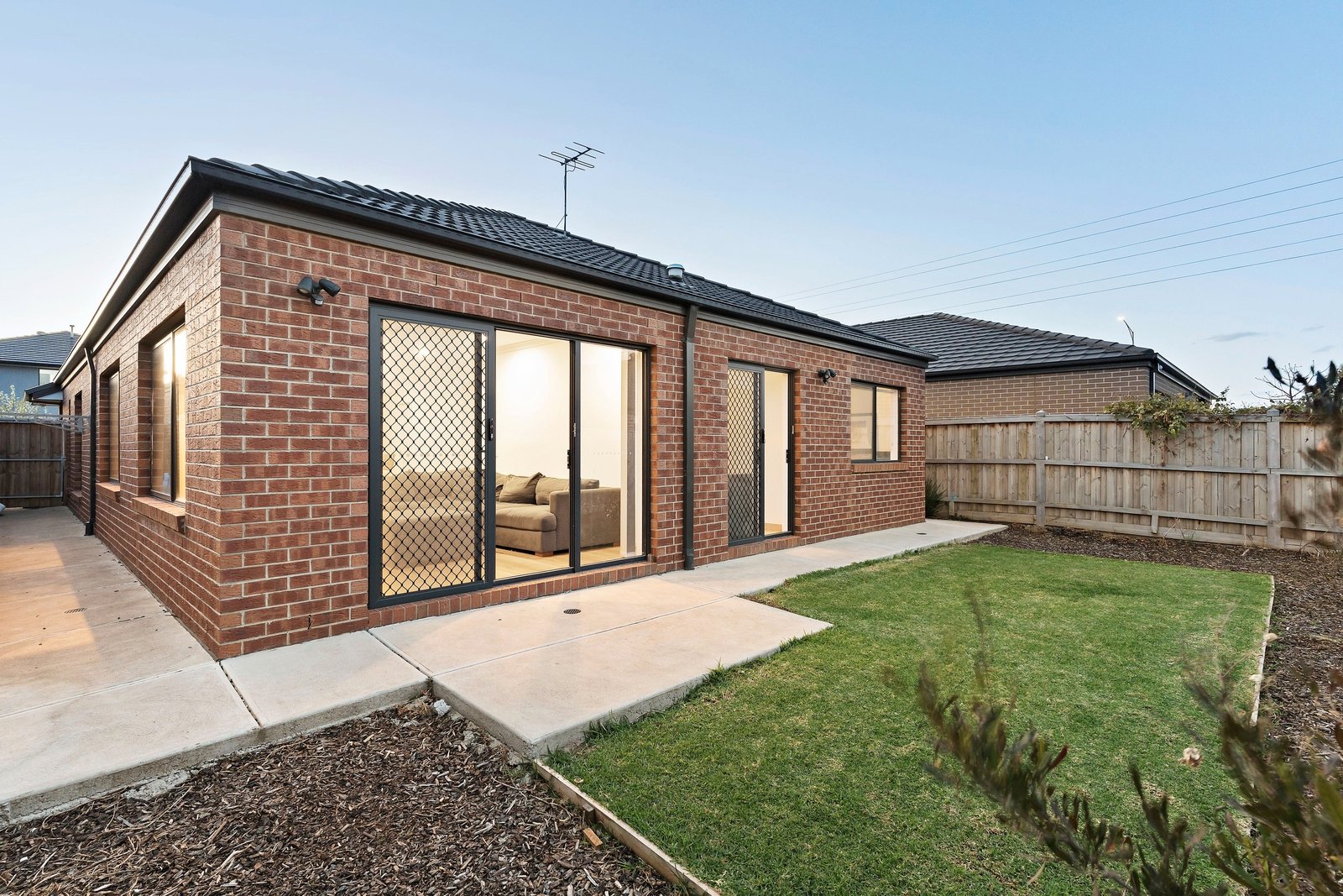 Property Gallery Thumbnail 6