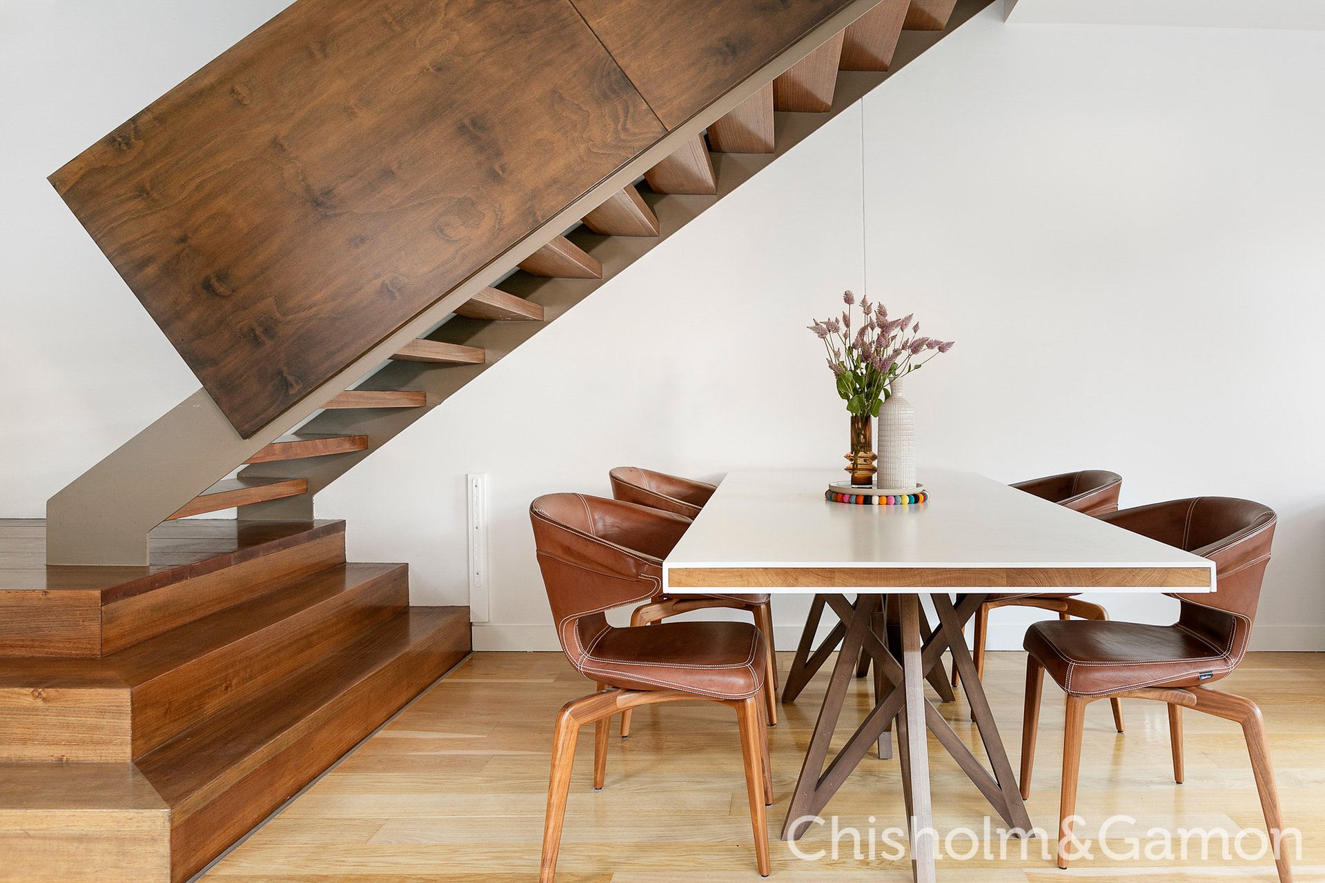 2/2 Marine Avenue, St Kilda image 3