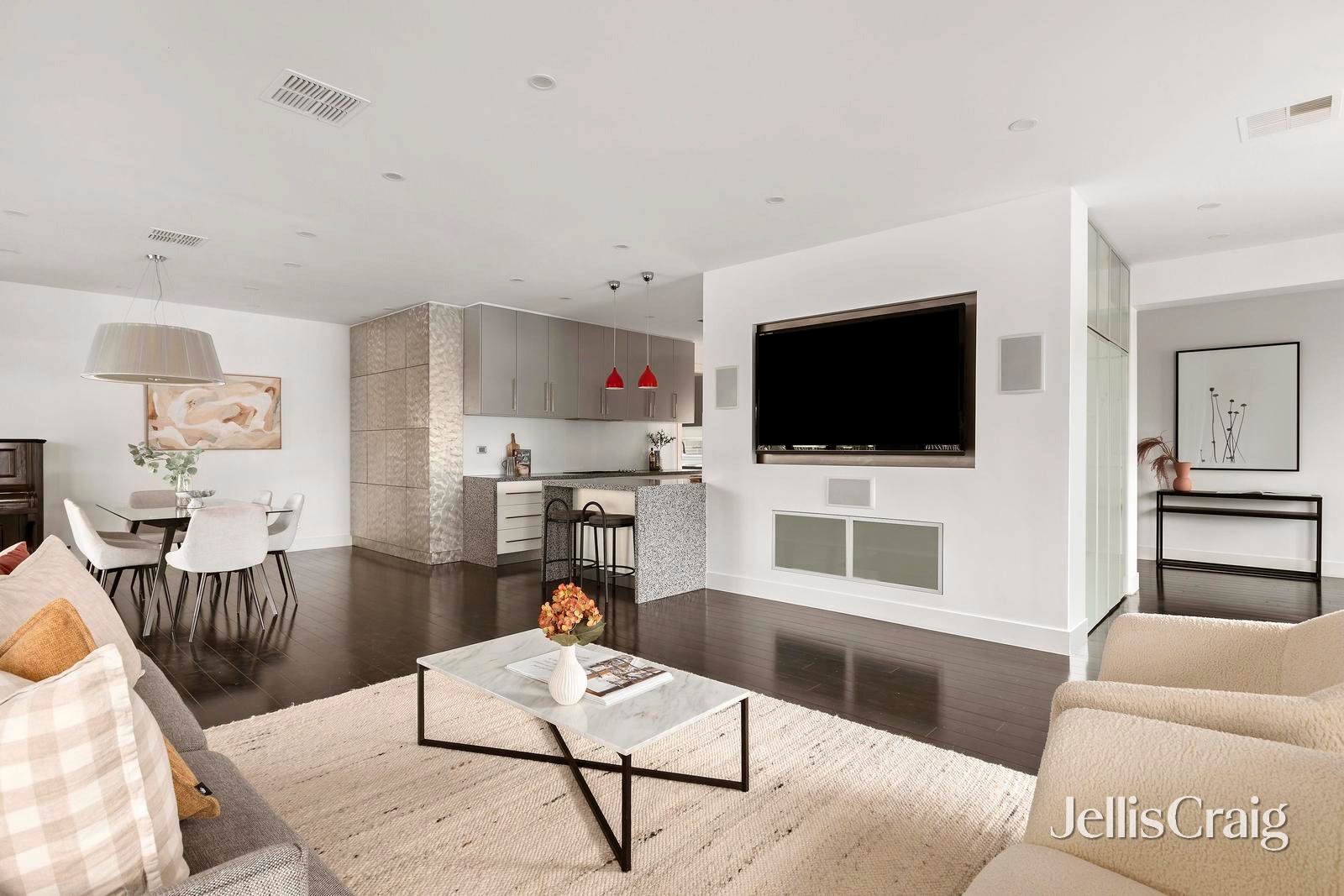 22 Mary Street, Essendon image 5