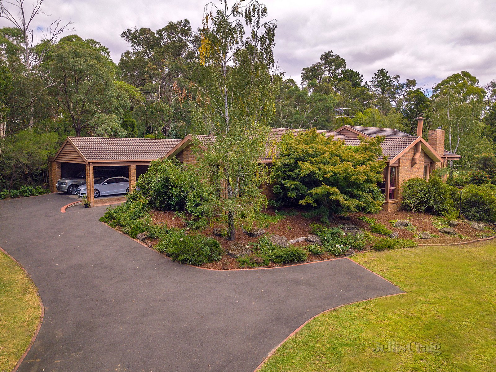 22 McEwan Road, Park Orchards image 2