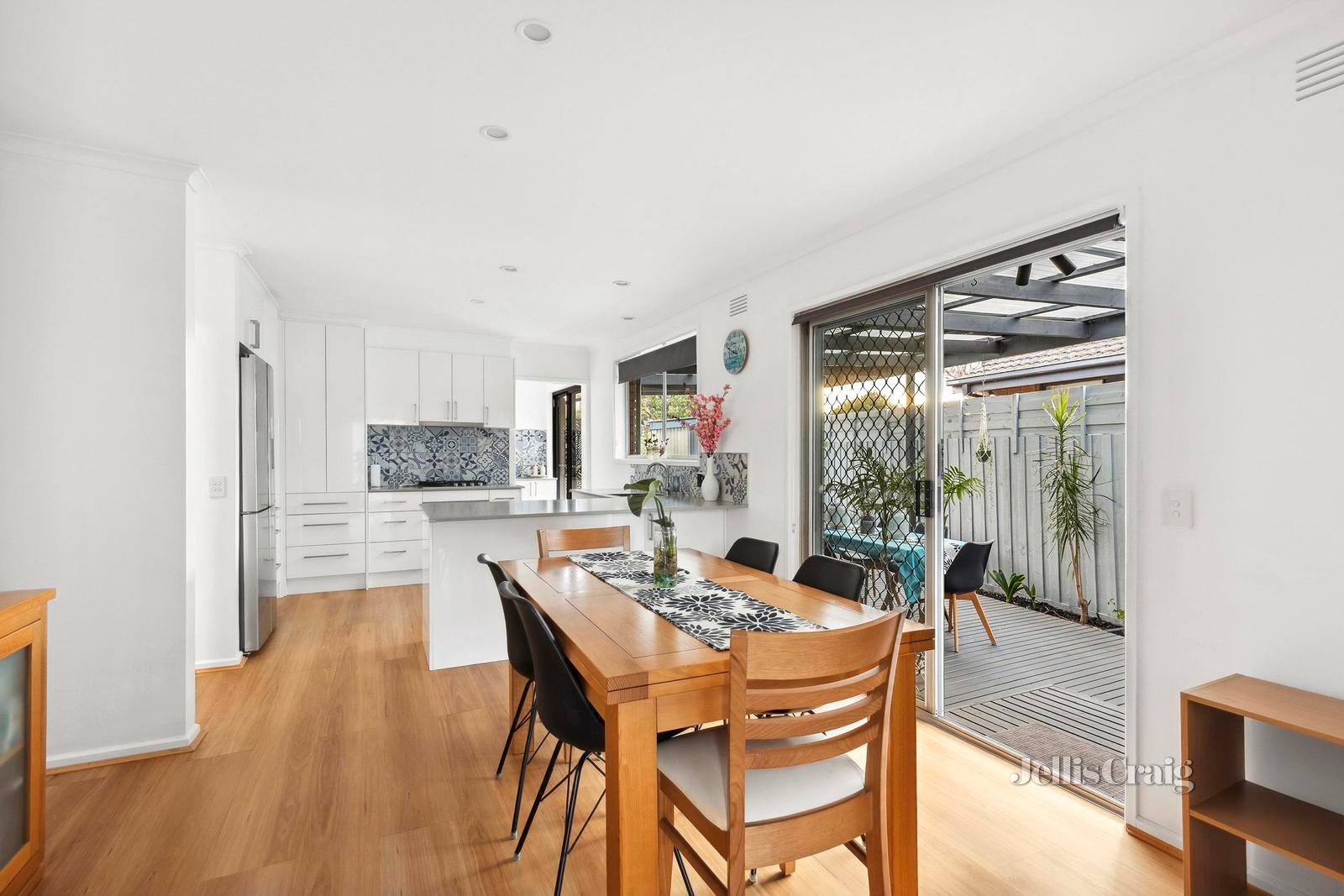 22 Melva Crescent, Whittington image 4