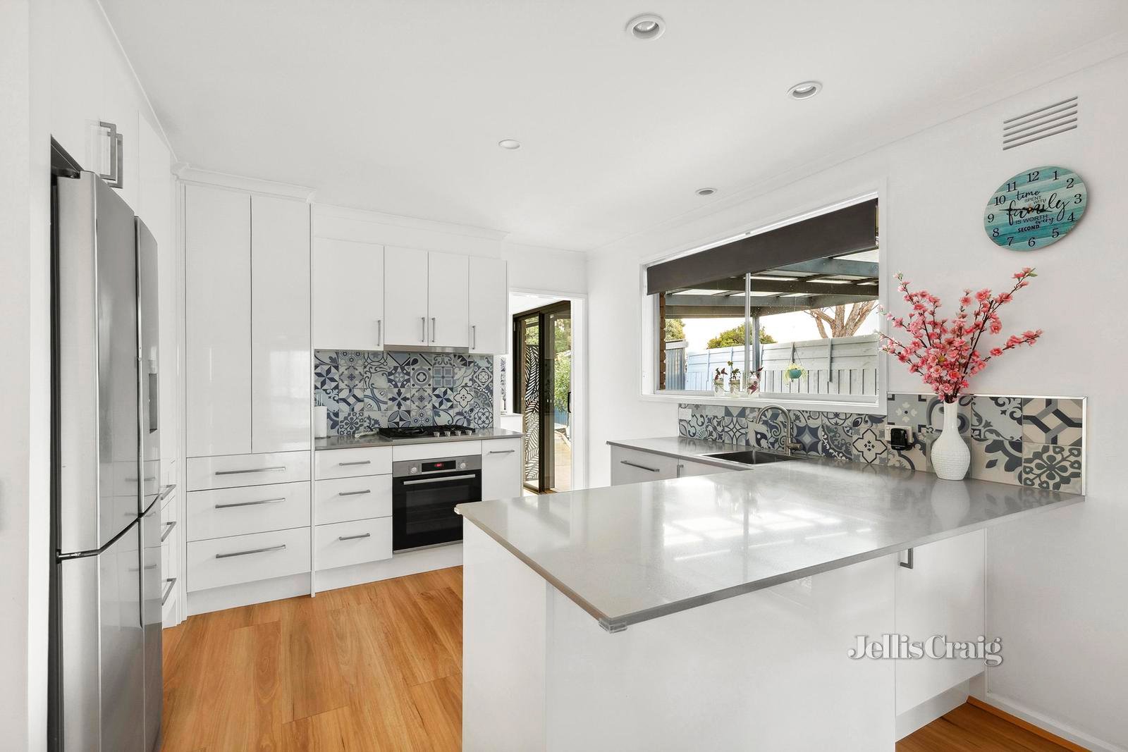 22 Melva Crescent, Whittington image 5