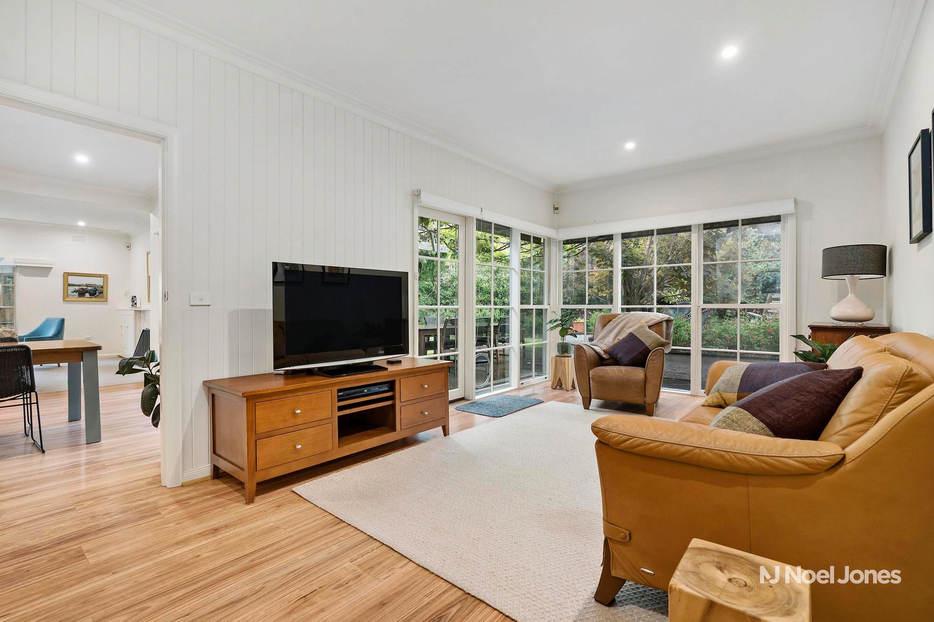 22 Minerva Avenue, Balwyn North image 6