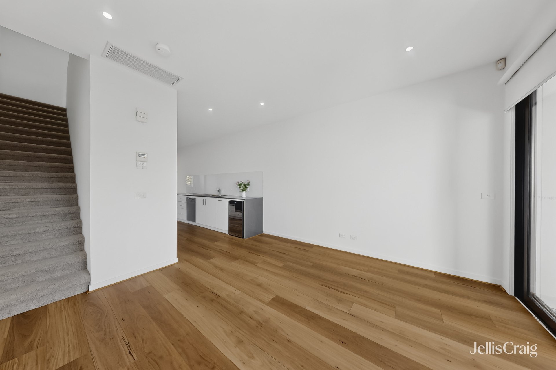 22 Monde Street, Camberwell image 4