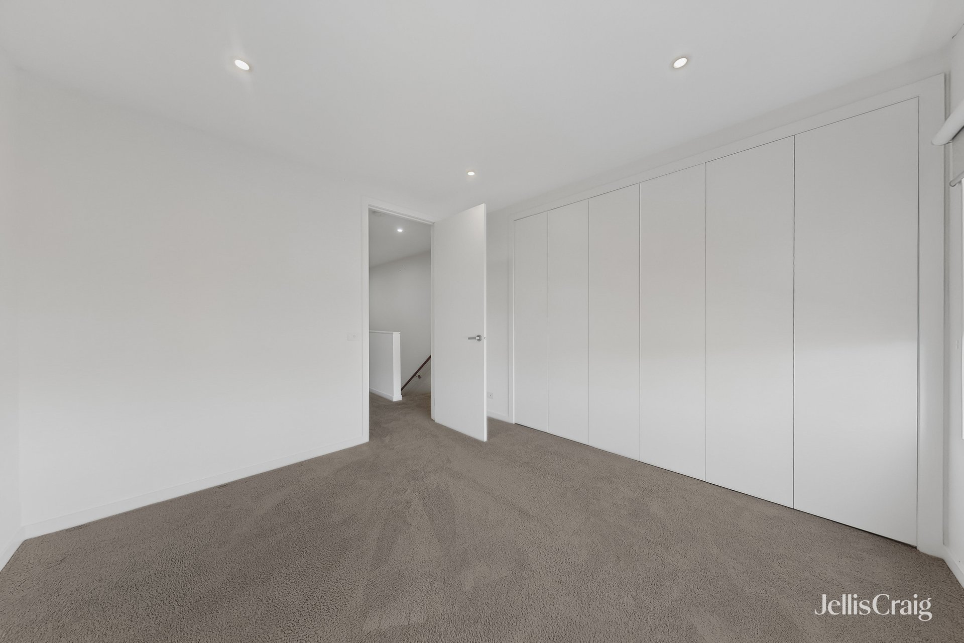 22 Monde Street, Camberwell image 8