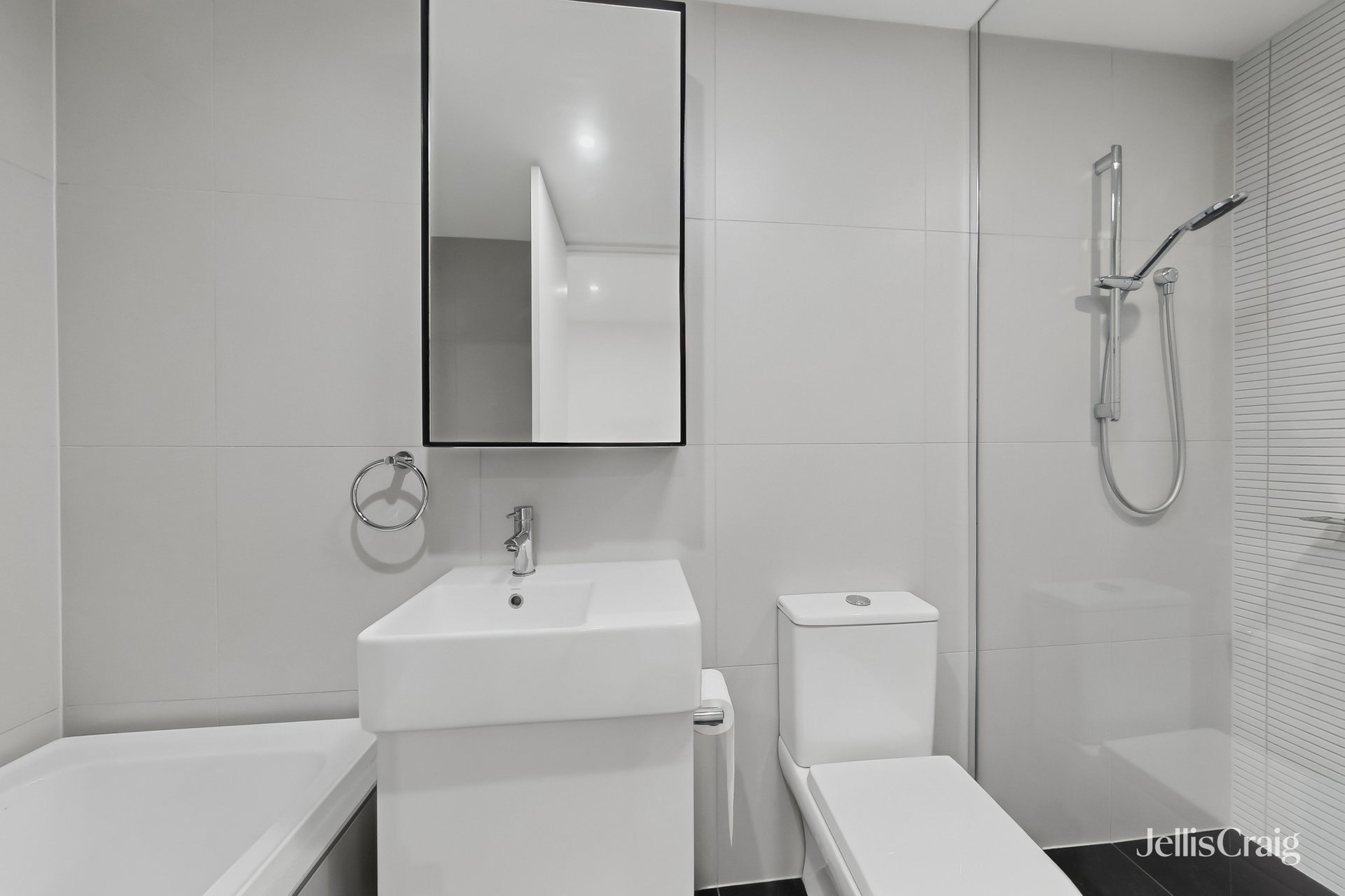 22 Monde Street, Camberwell image 9