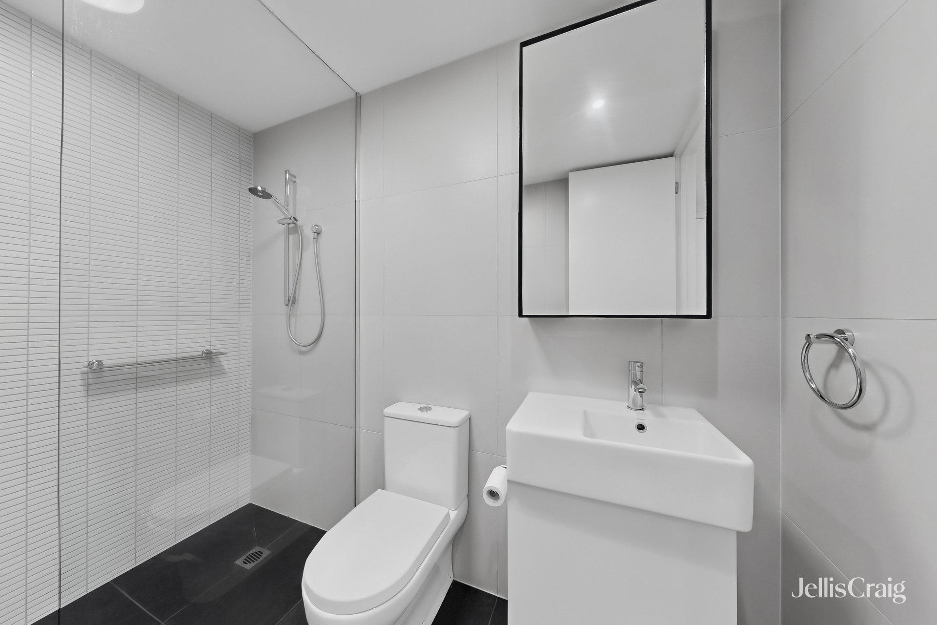 22 Monde Street, Camberwell image 12