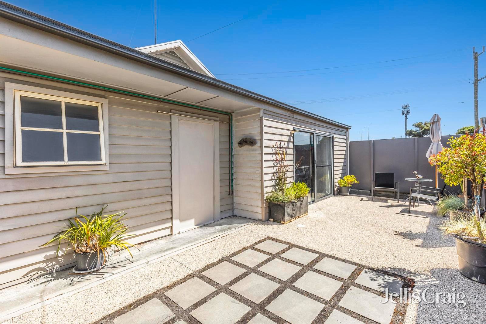 22 Mont Albert Road, Geelong image 9