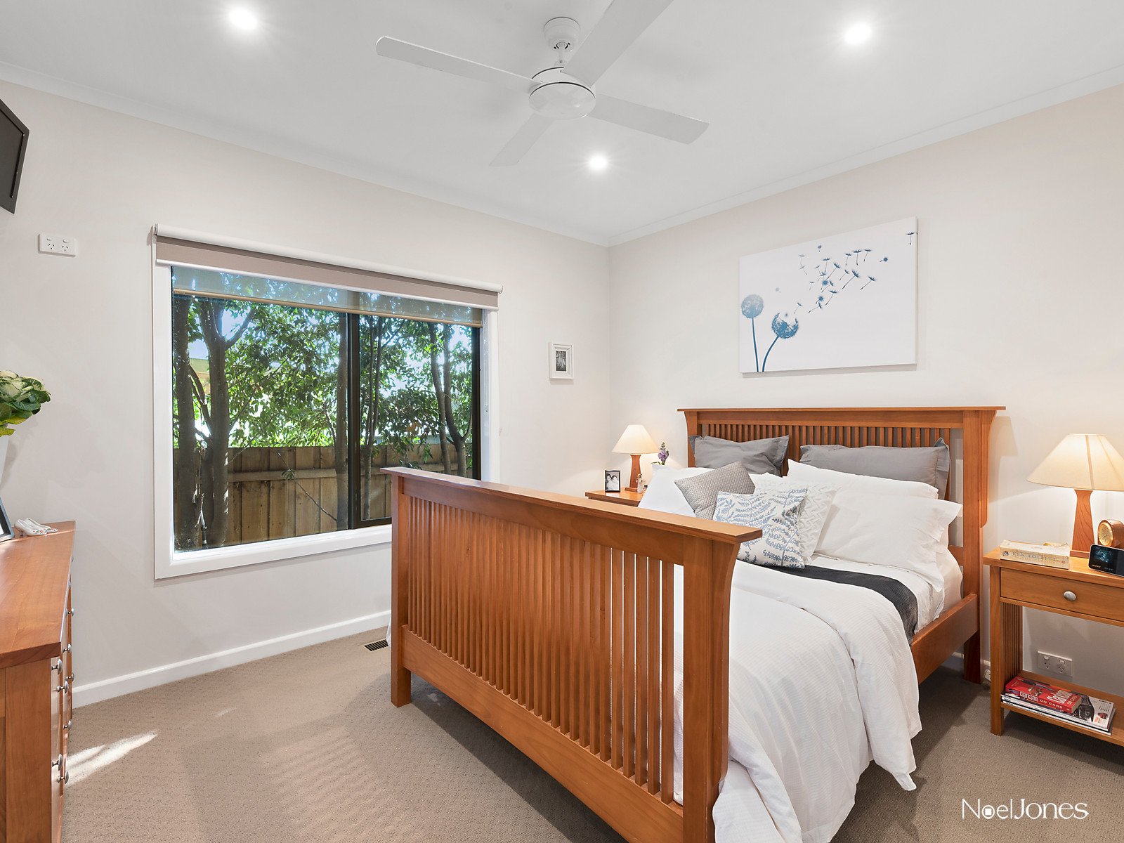 22 Morrie Crescent, Blackburn North image 5