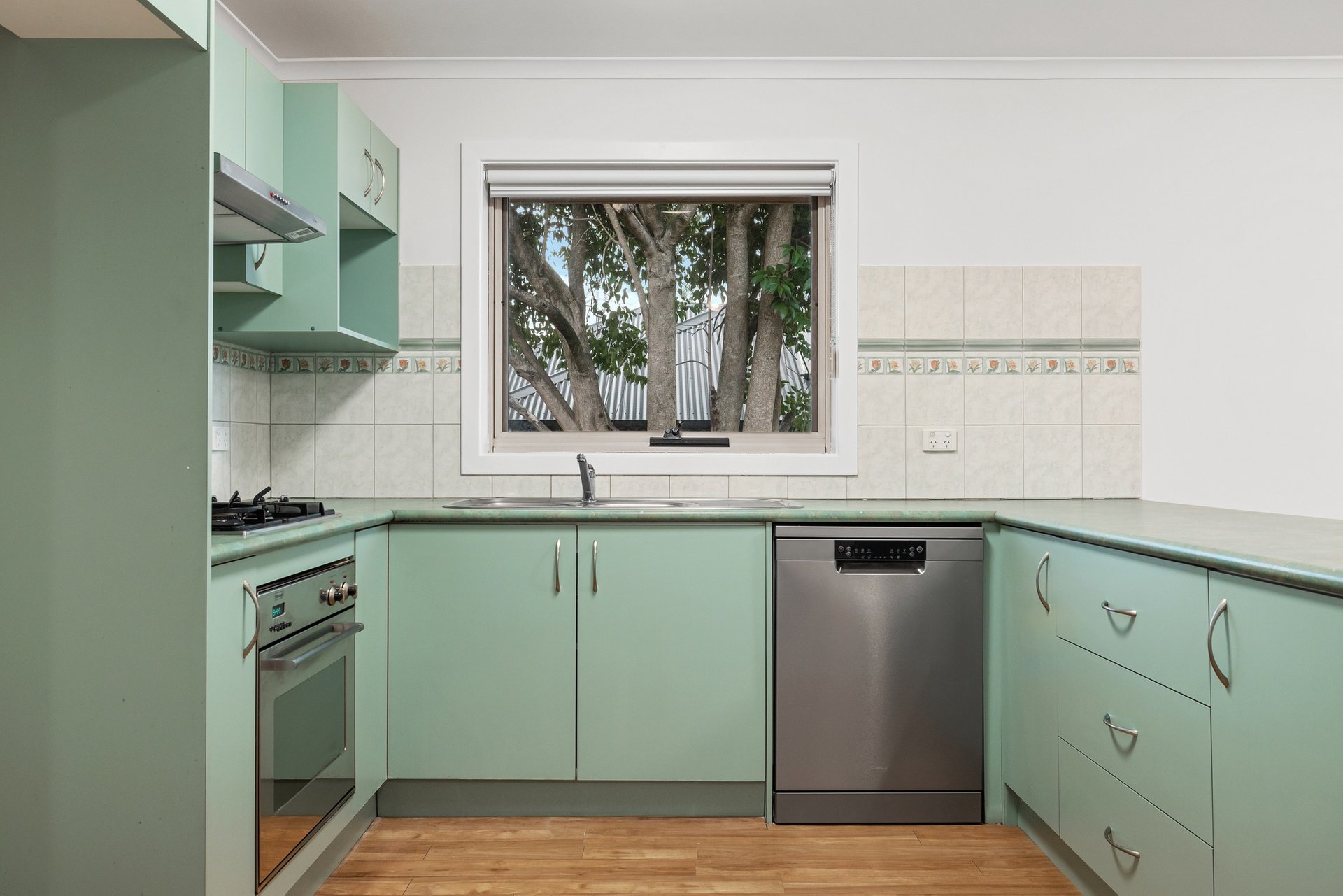 22 Morris Road, Croydon image 7