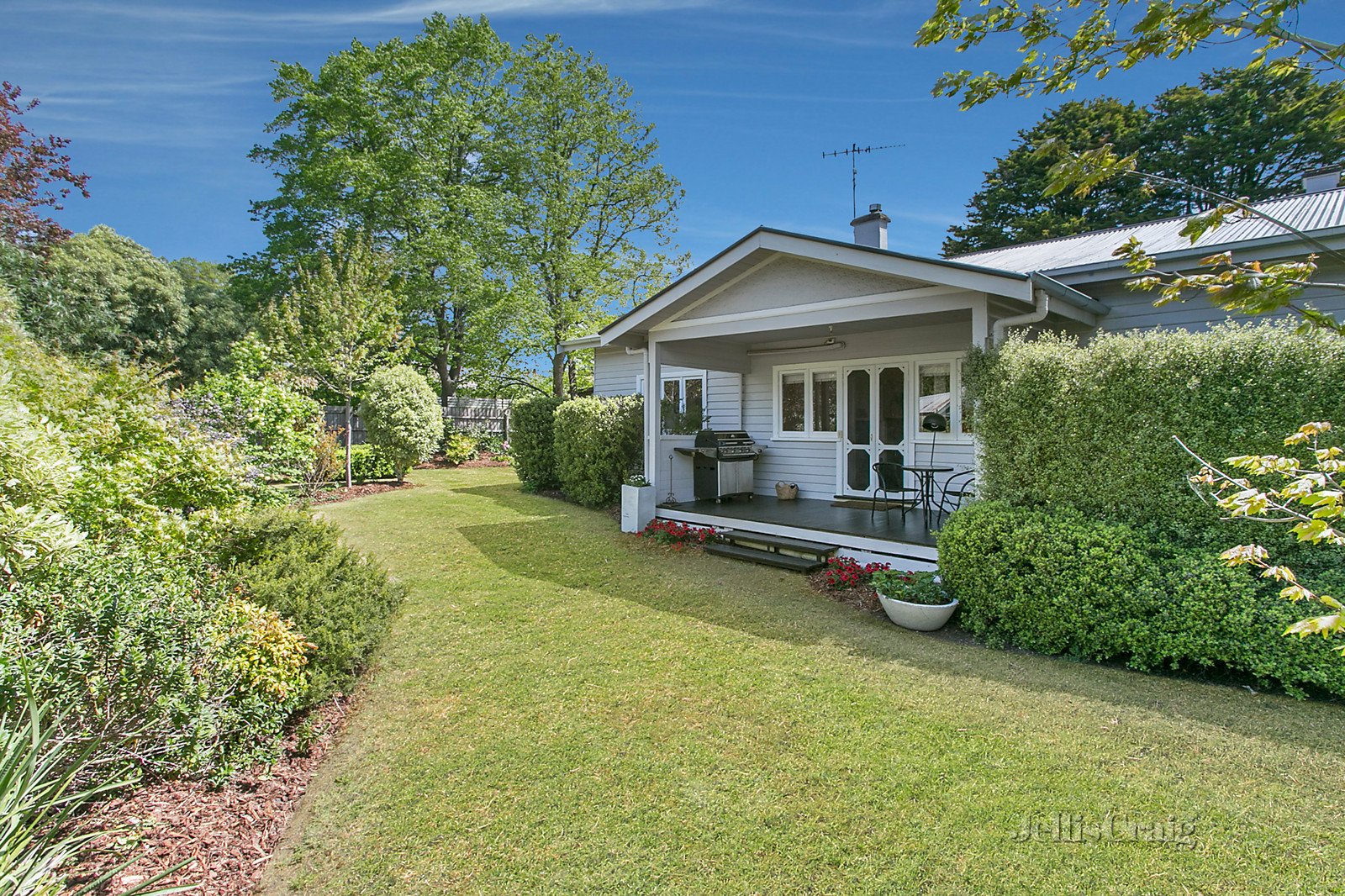 22 Morris Road, Woodend image 11