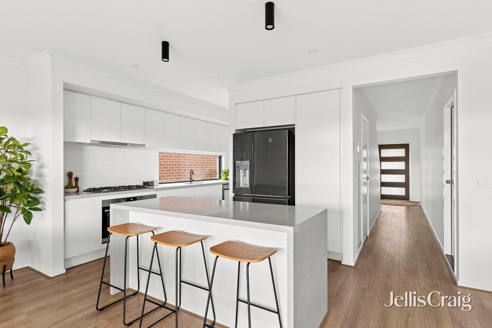 22 Mossman Street, Lara image 5