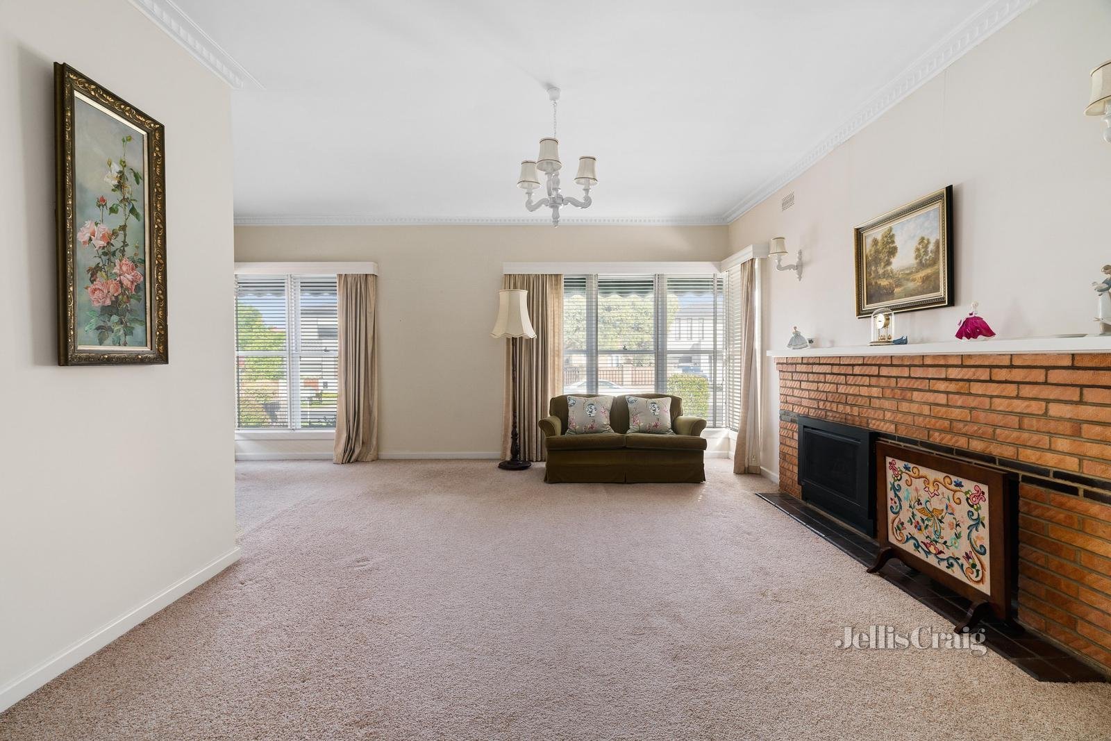 22 Moylan Street, Bentleigh East image 2