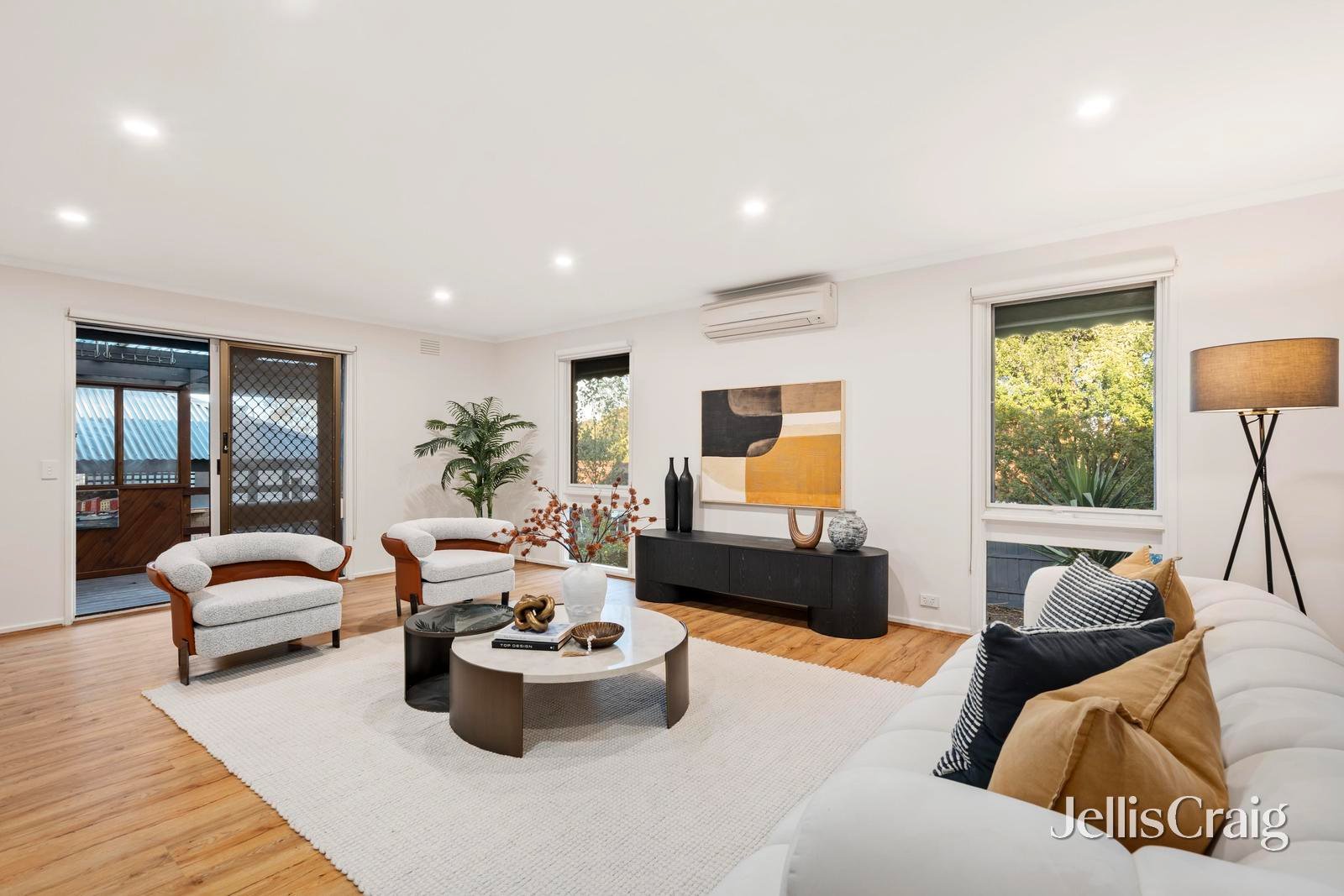 22 Mundara Drive, Ringwood image 2
