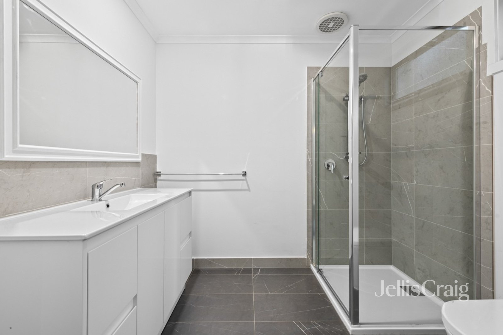 22 Murray Road, Diamond&nbsp;Creek image 6