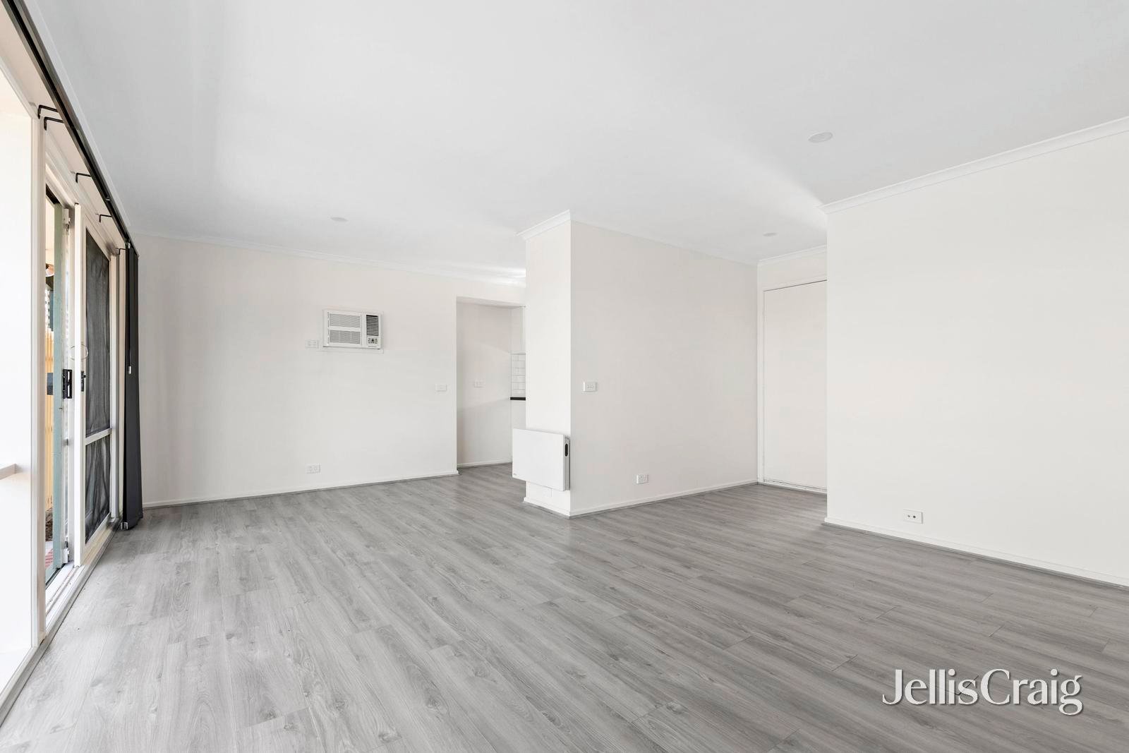 2/2 Nanworen Crescent, Bell&nbsp;Park image 5