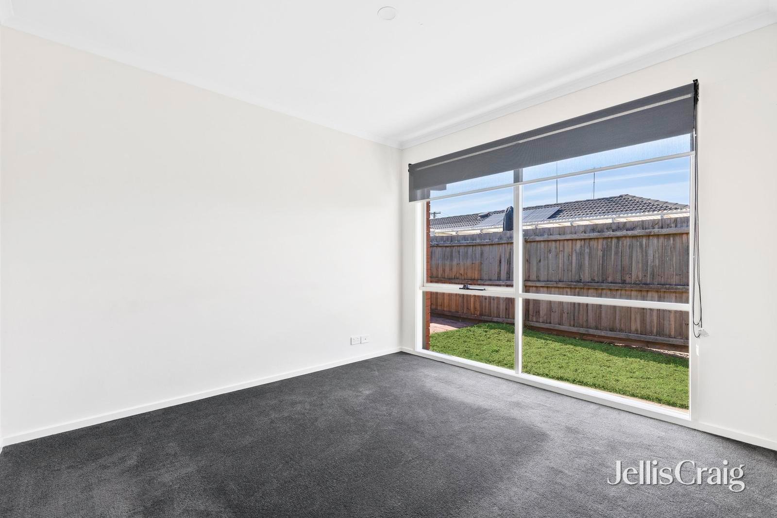 2/2 Nanworen Crescent, Bell&nbsp;Park image 11