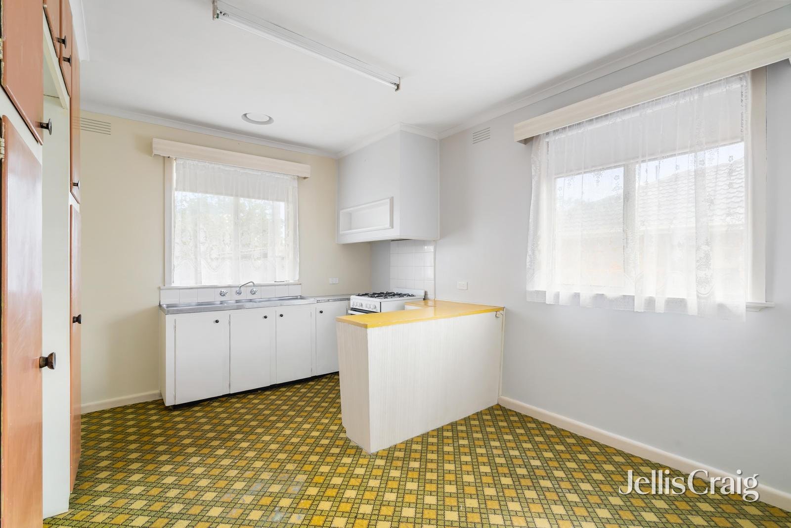 22 Narooma Street, Moorabbin image 4