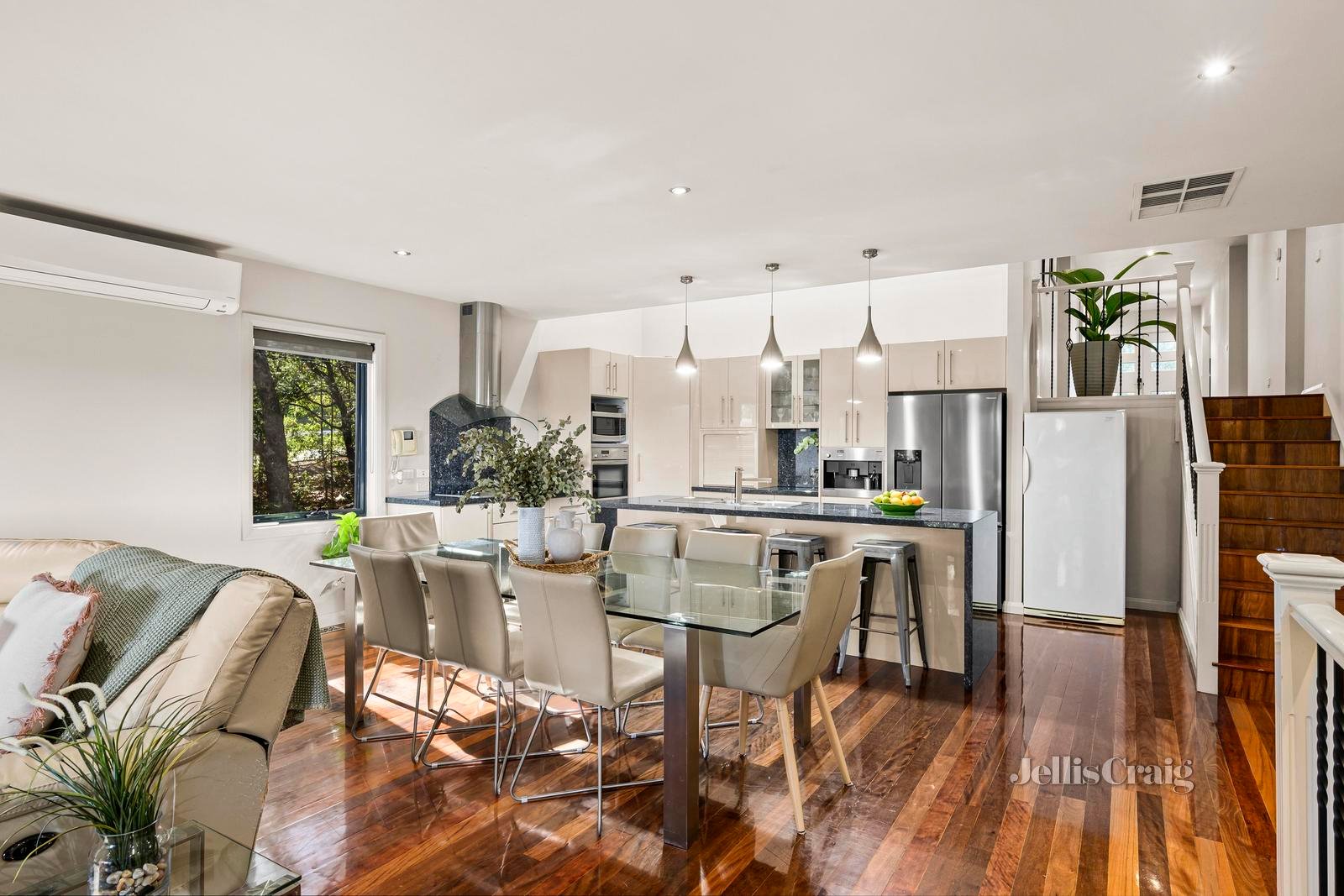 22 Neryl Court, Mooroolbark image 5