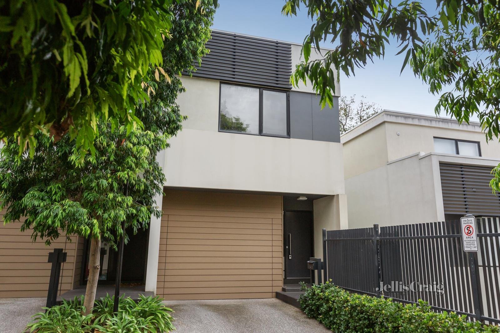 22 Norfolk Place, Malvern image 11