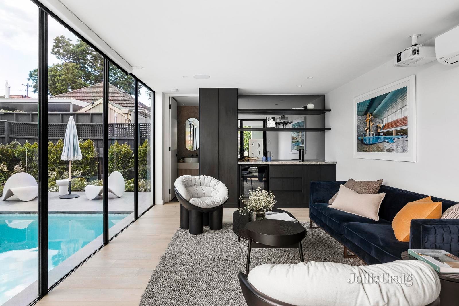 22 Oxford Street, Camberwell image 11