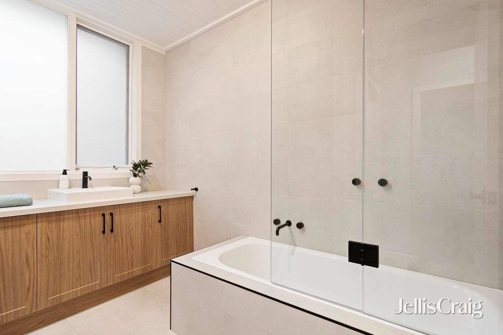 22 Park Road, Ringwood North image 10