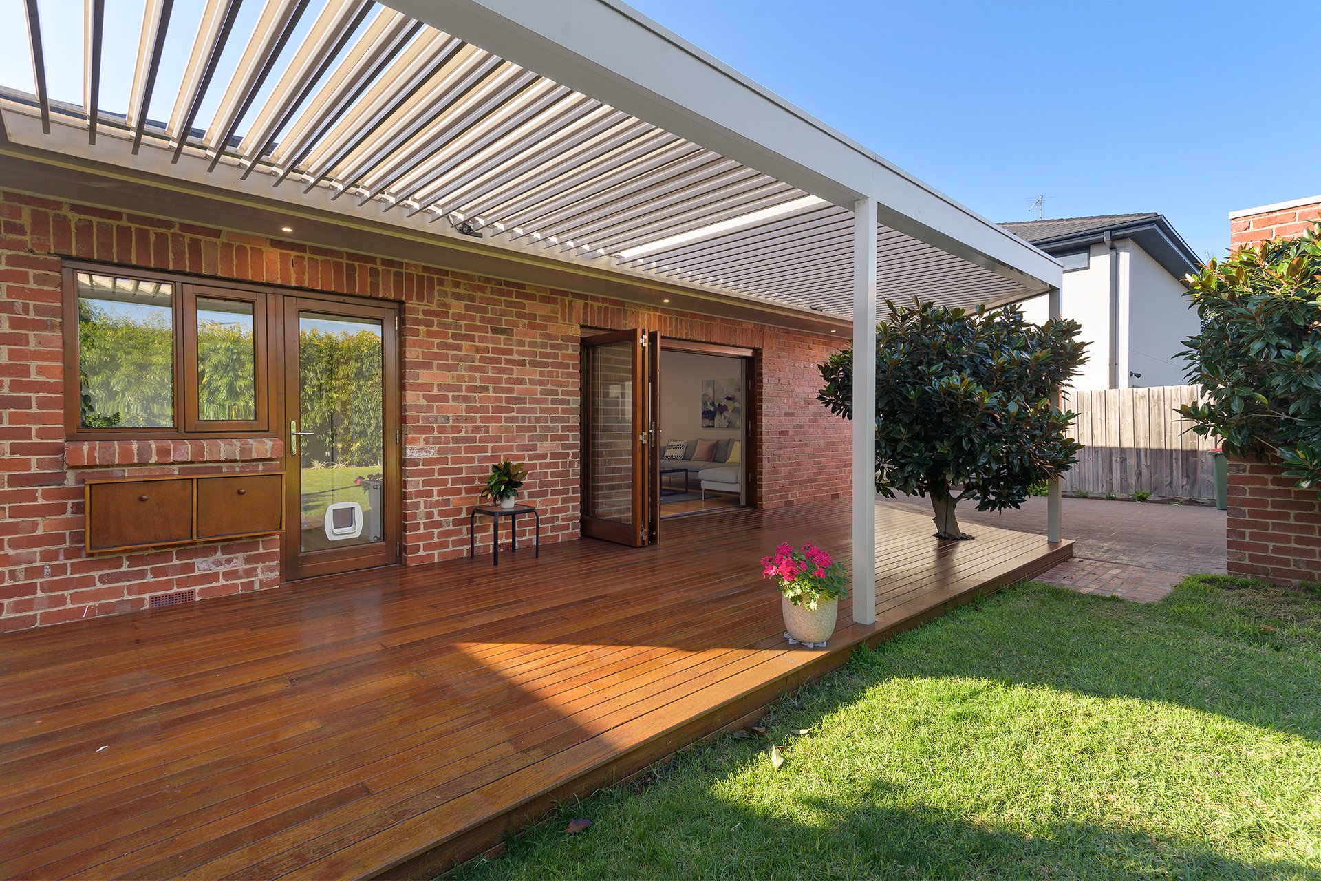 Property Gallery Thumbnail 11