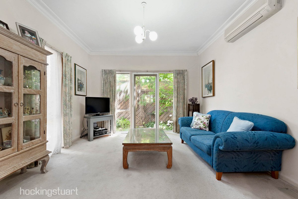 2/2 Pendle Street, Box Hill image 2