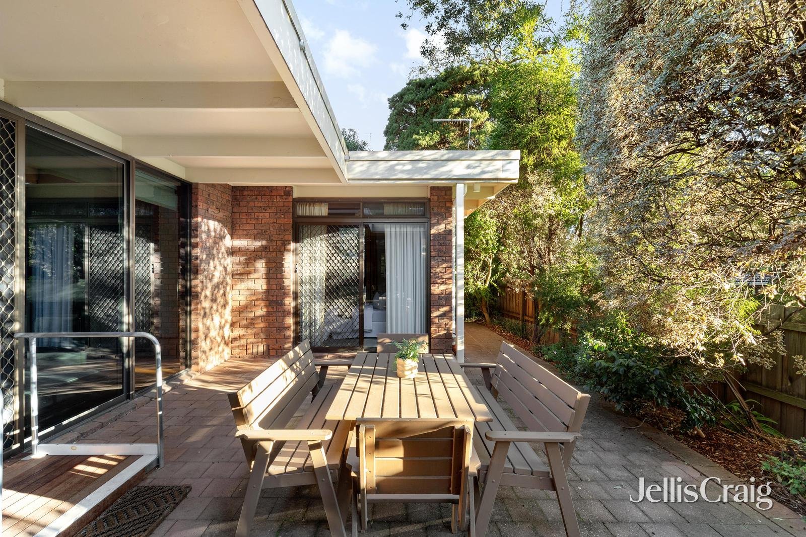 22 Phillips Crescent, Rosanna image 4
