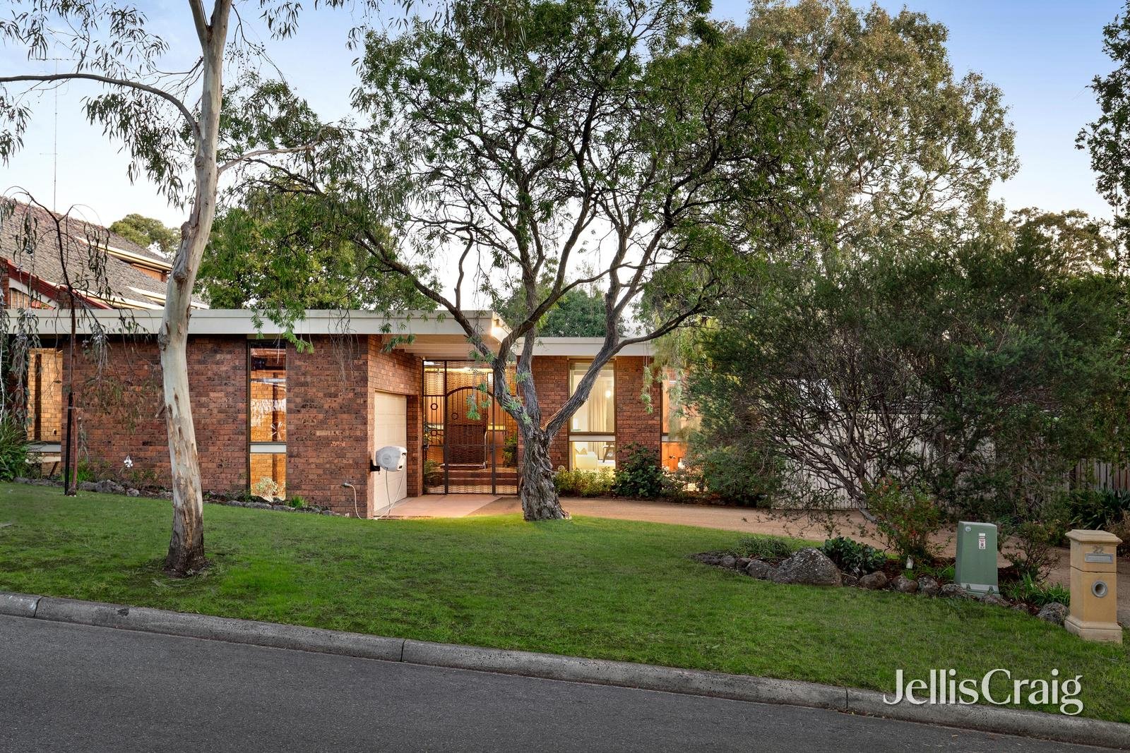 22 Phillips Crescent, Rosanna image 17