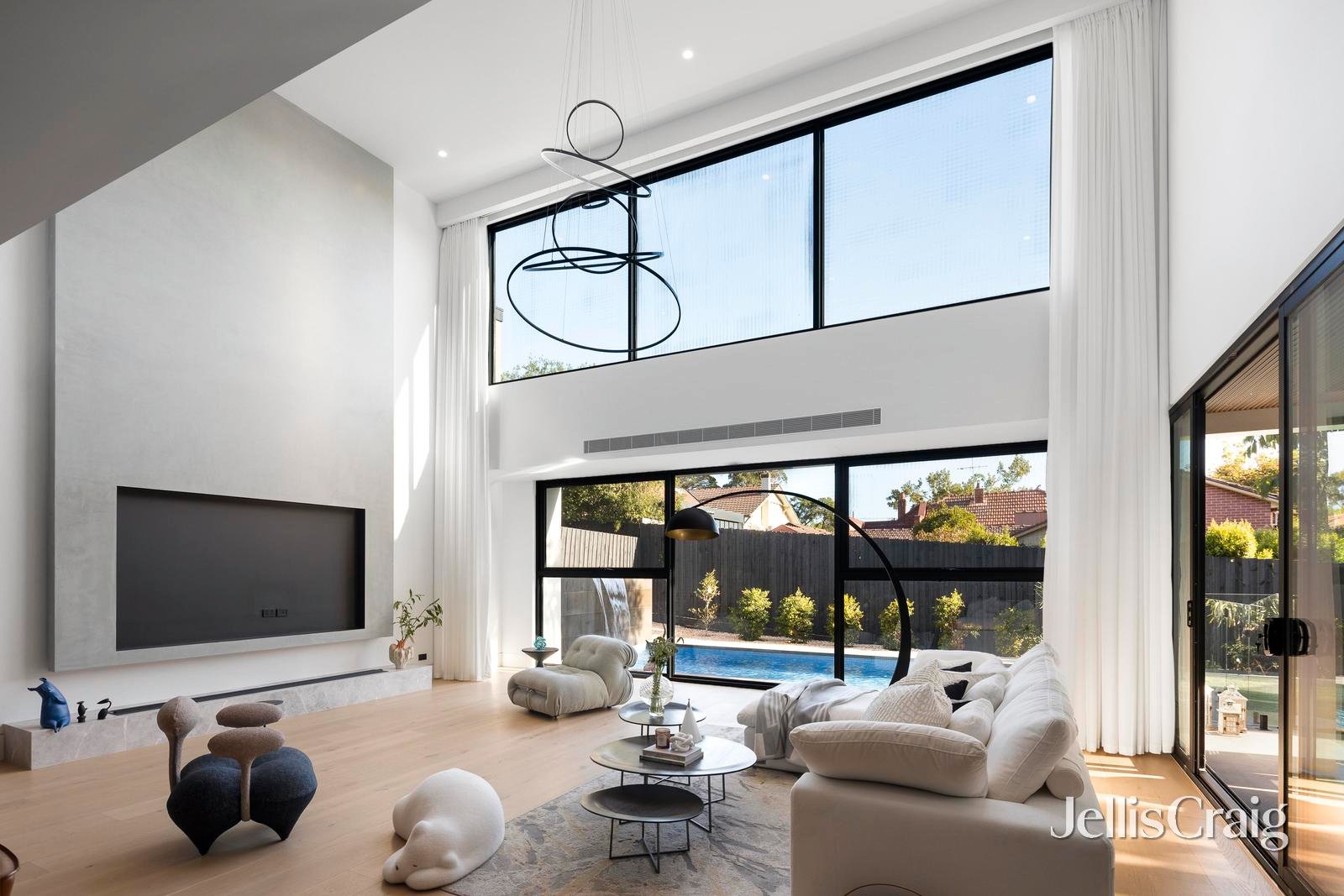 22 Pine Avenue, Camberwell image 4