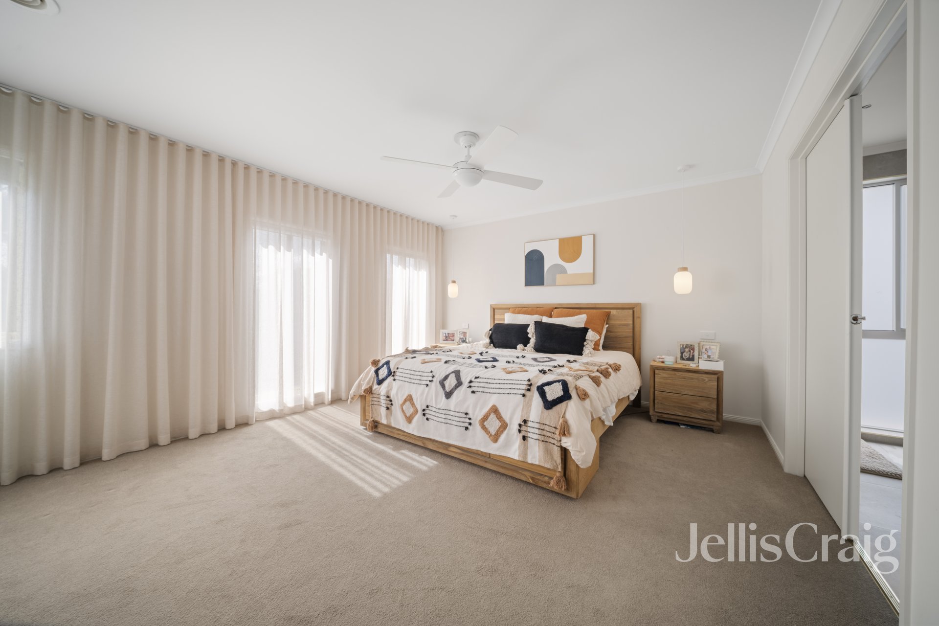 22 Pooley Bridge Road, Mordialloc image 6