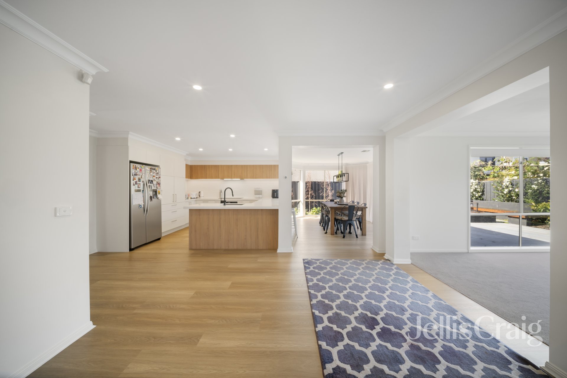 22 Pooley Bridge Road, Mordialloc image 3