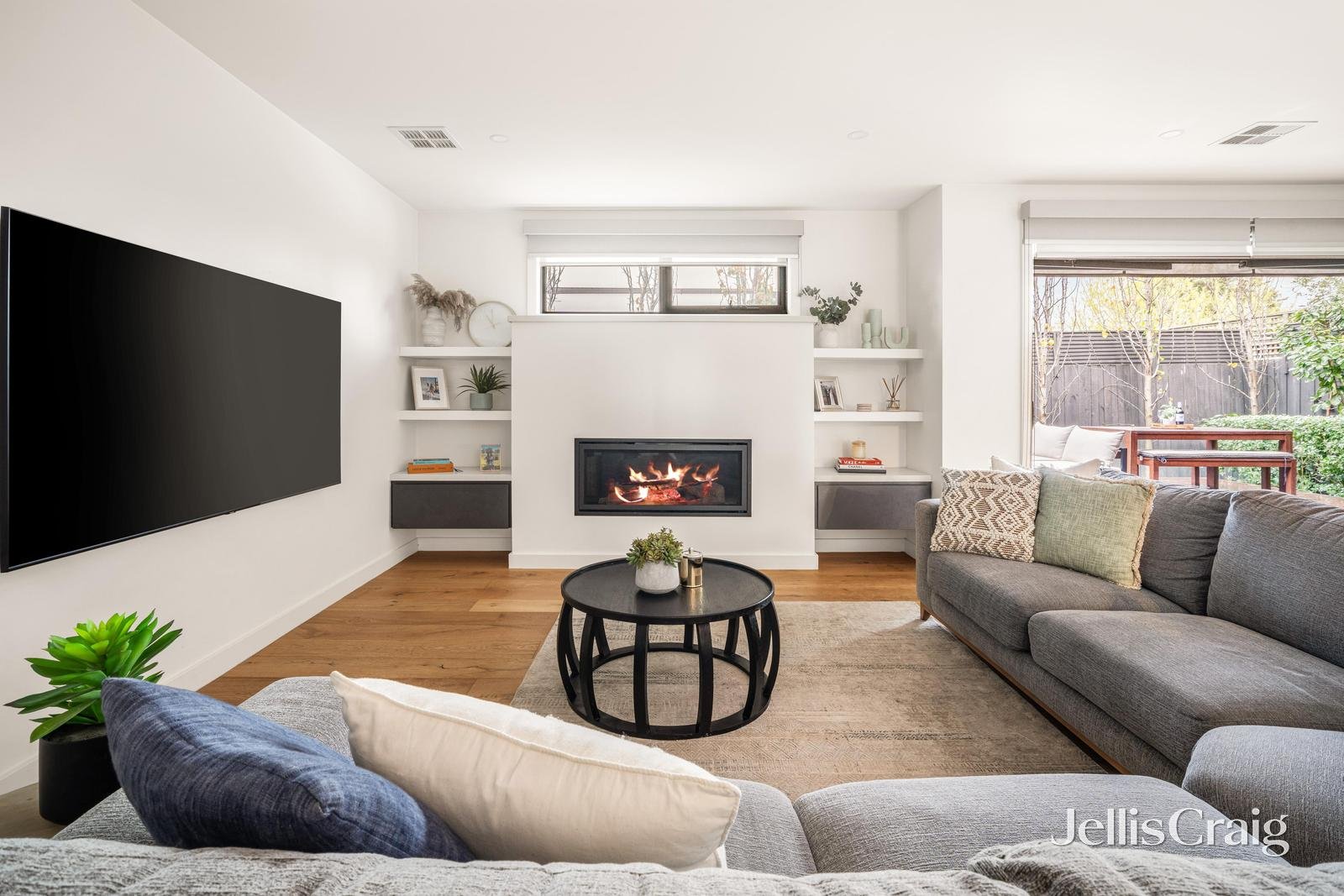 2/2 Randall Avenue, Edithvale image 5