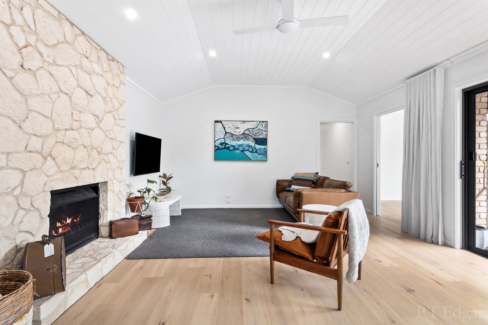 Property Gallery Thumbnail 2