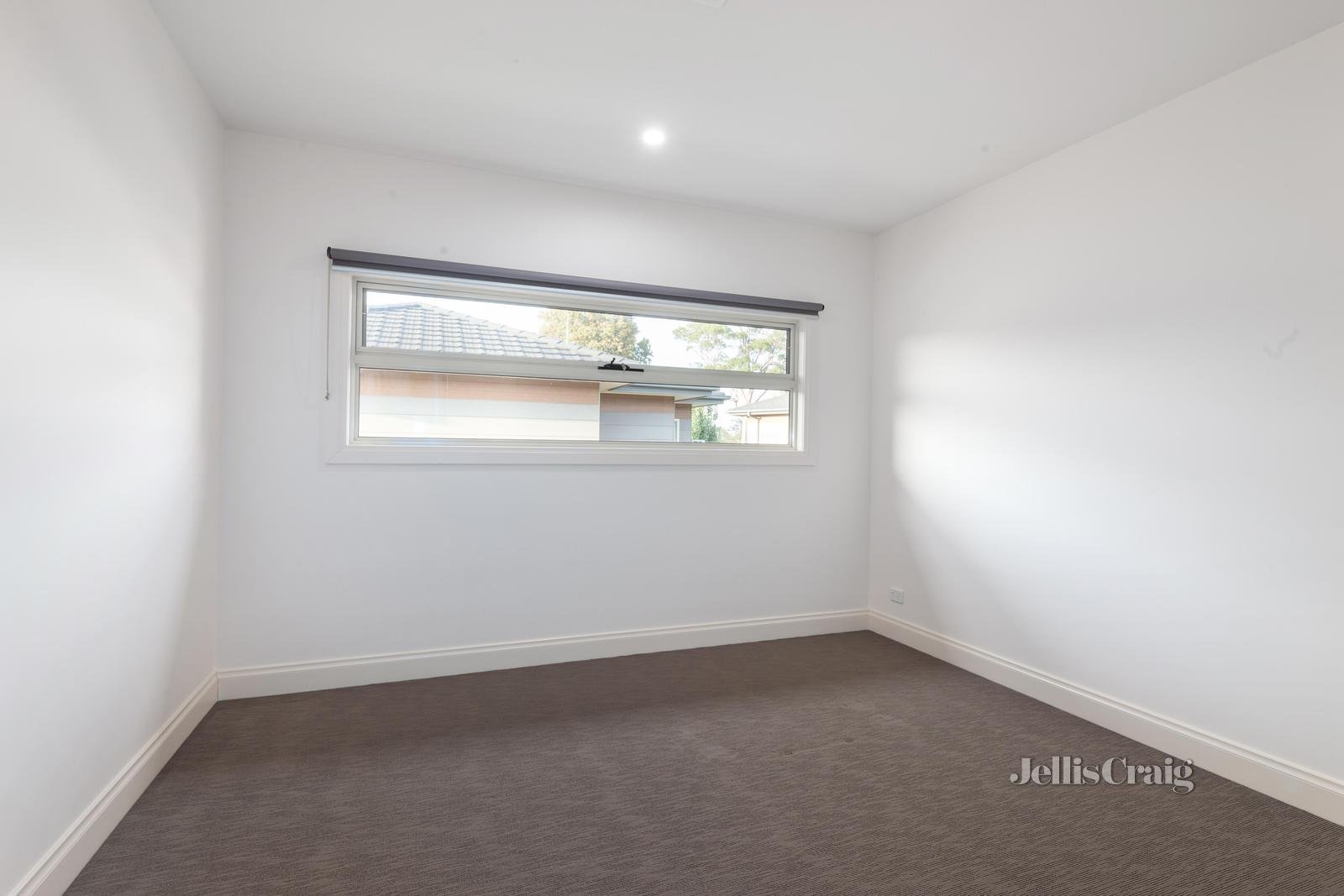 22 Rose Avenue, Glen Waverley image 11