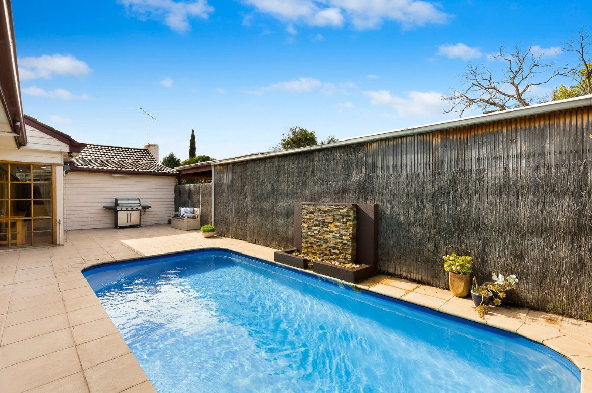 22 Royalty Avenue, Highett image 6