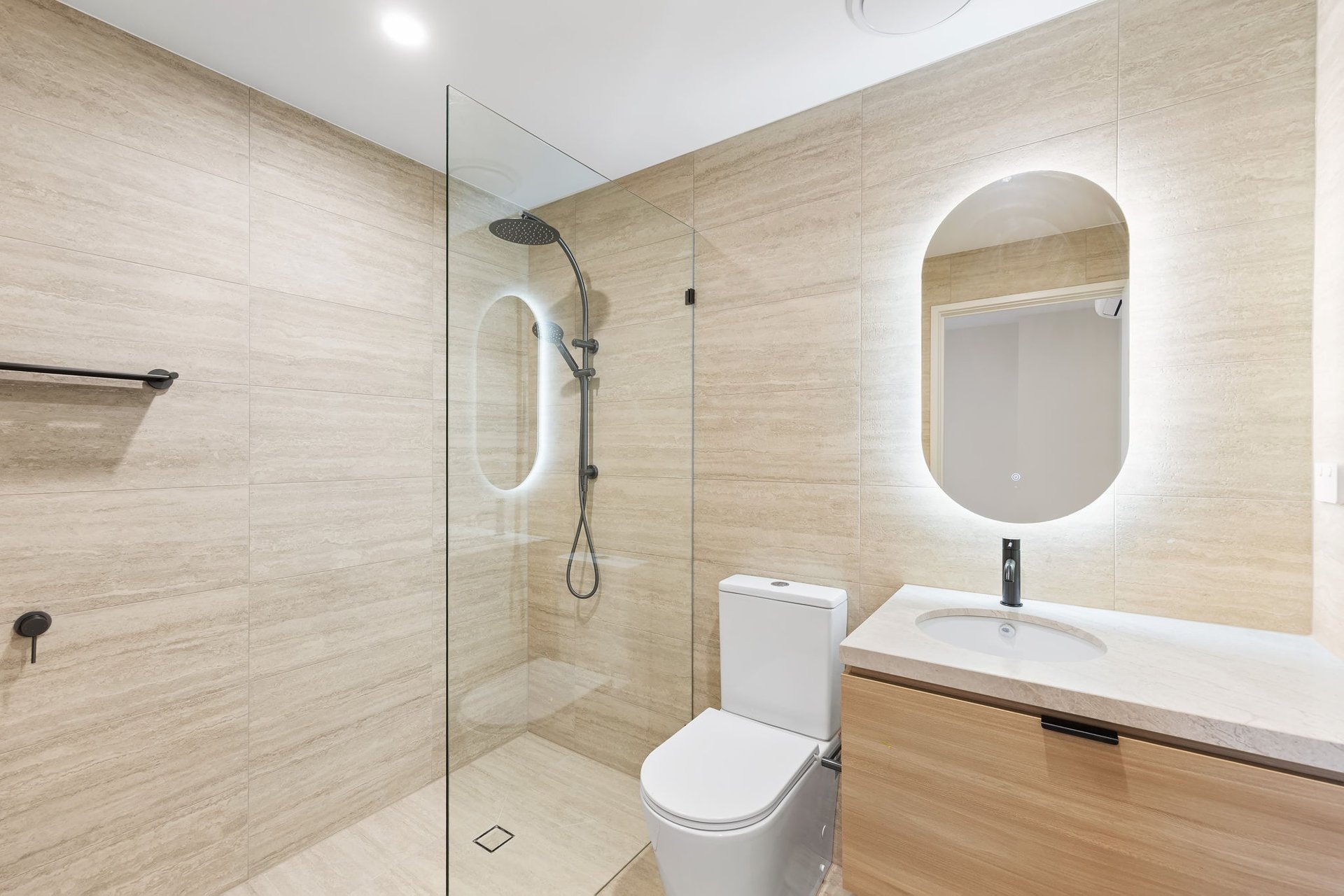 2/2 Ruda Street, Doncaster image 8