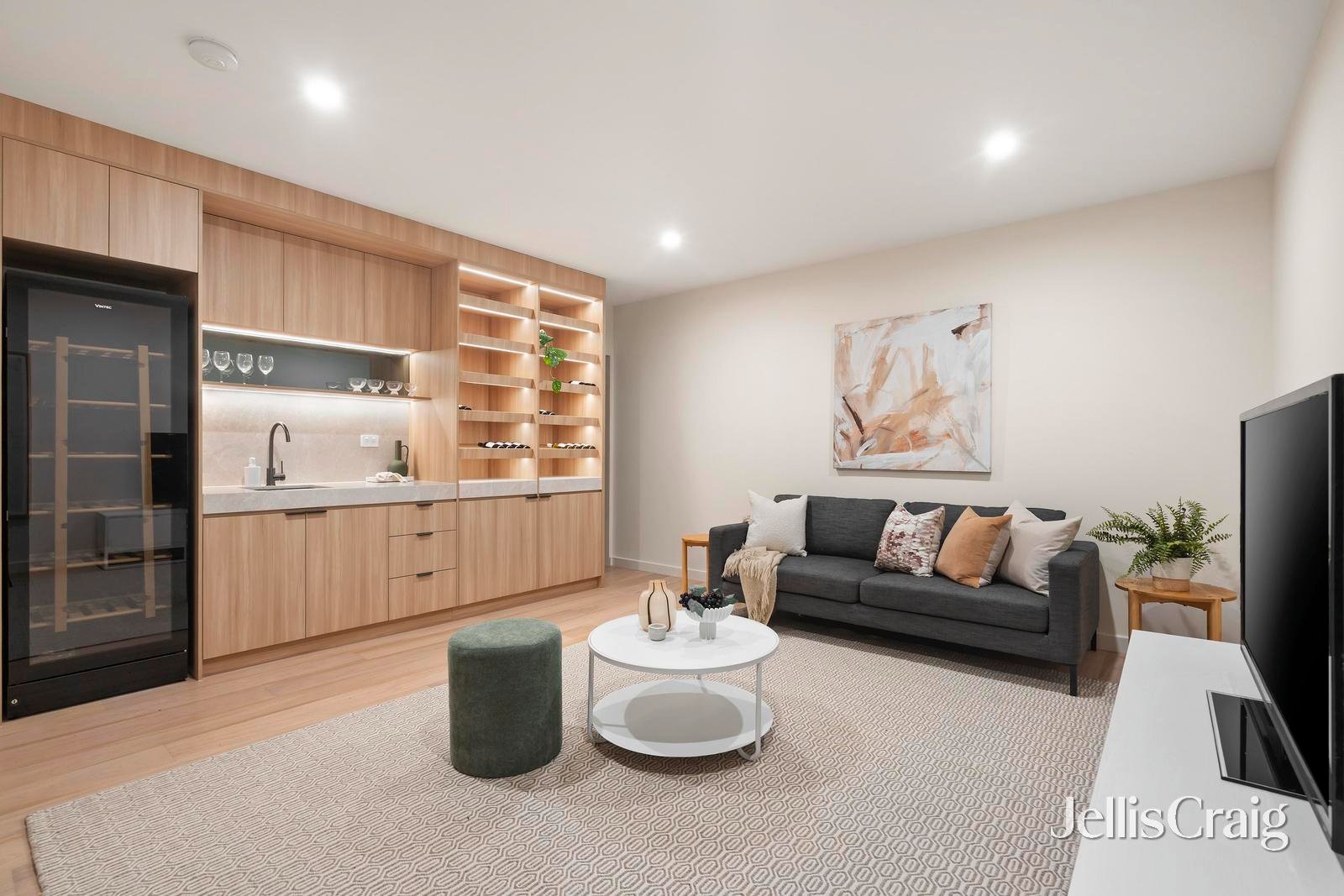 2/2 Ruda Street, Doncaster image 7