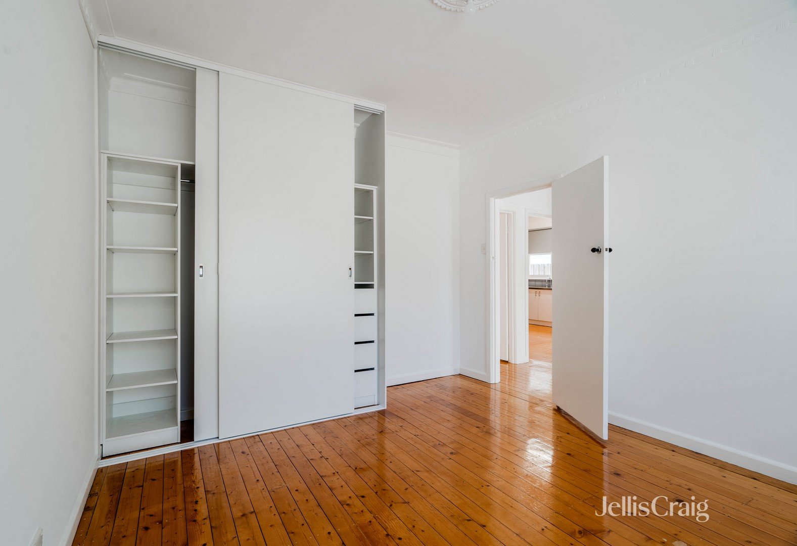 22 Sanderson Street, Yarraville image 14