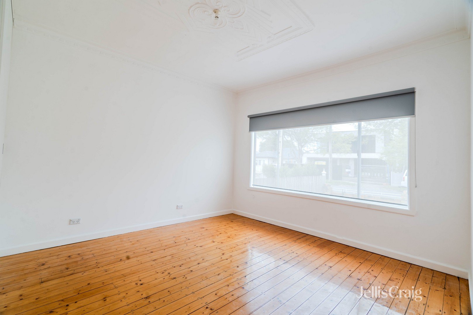 22 Sanderson Street, Yarraville image 5